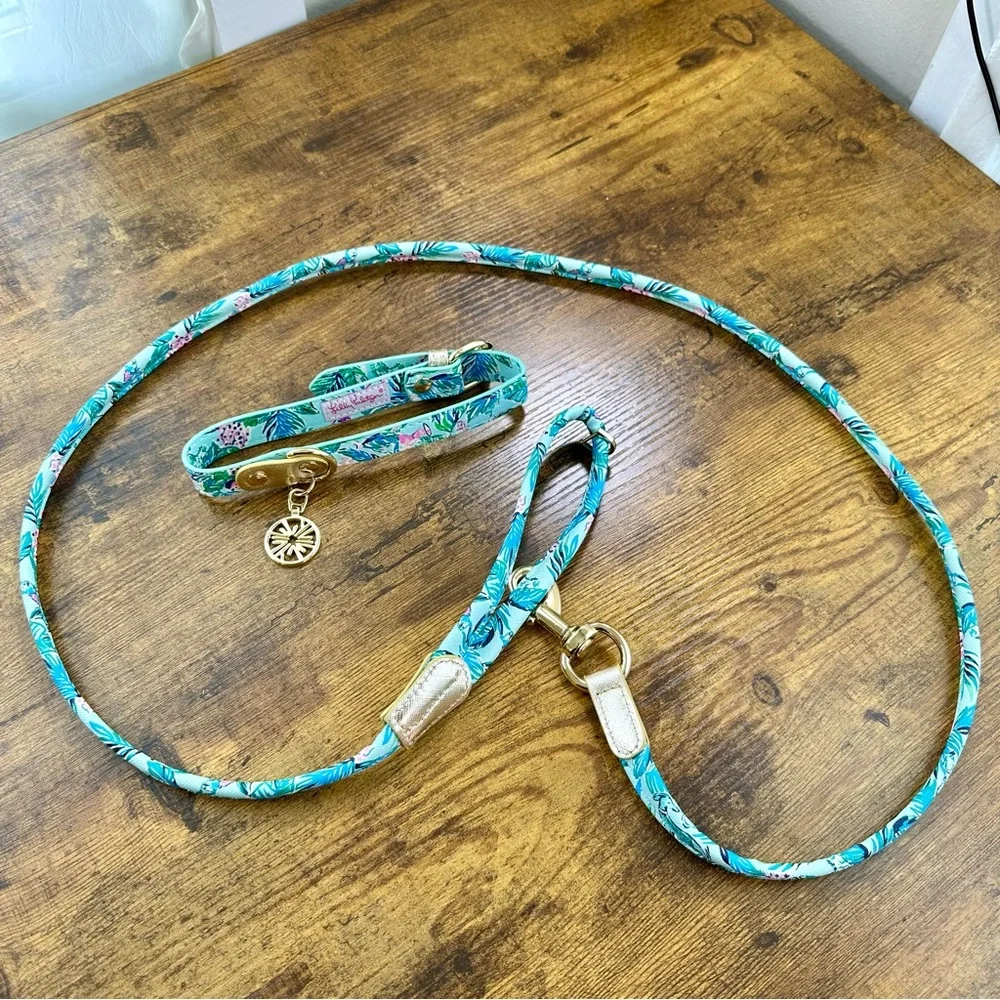 Lilly Pulitzer Dog Collar and Leash, Seasalt Blue Barking Up The Palm Tree